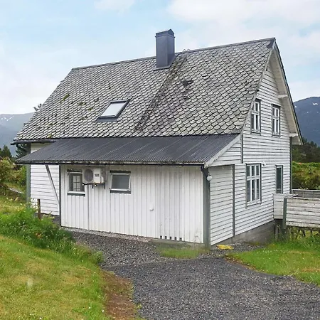 Eikefjord Feriehus Florø